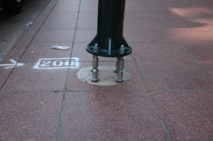 Wayfinding_breakaway_couplings_for_signs_and_light_posts